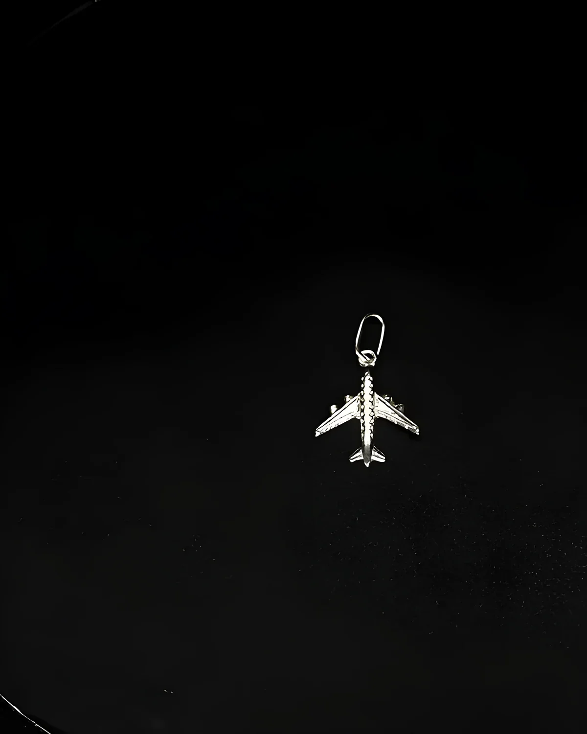 Pingente avião prata