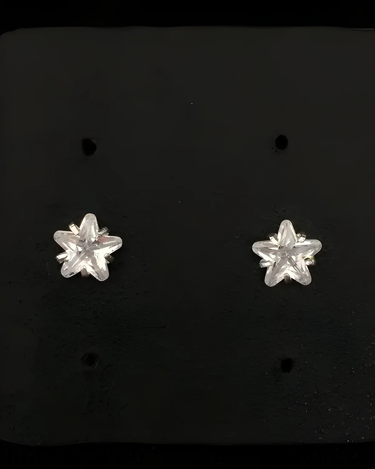 Brinco estrela zircônia prata