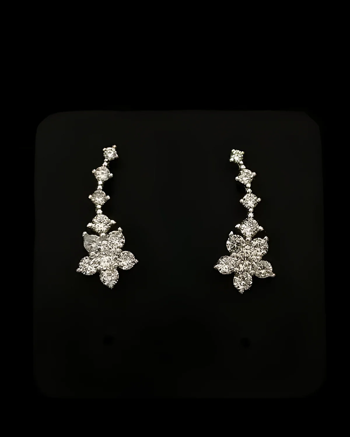 Brinco earcuff flor cometa prata