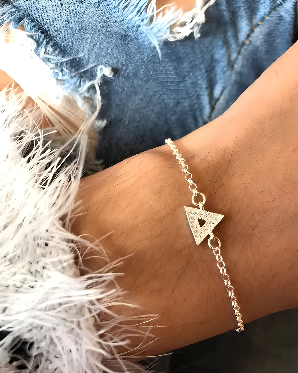 Pulseira triangulo cravejado prata