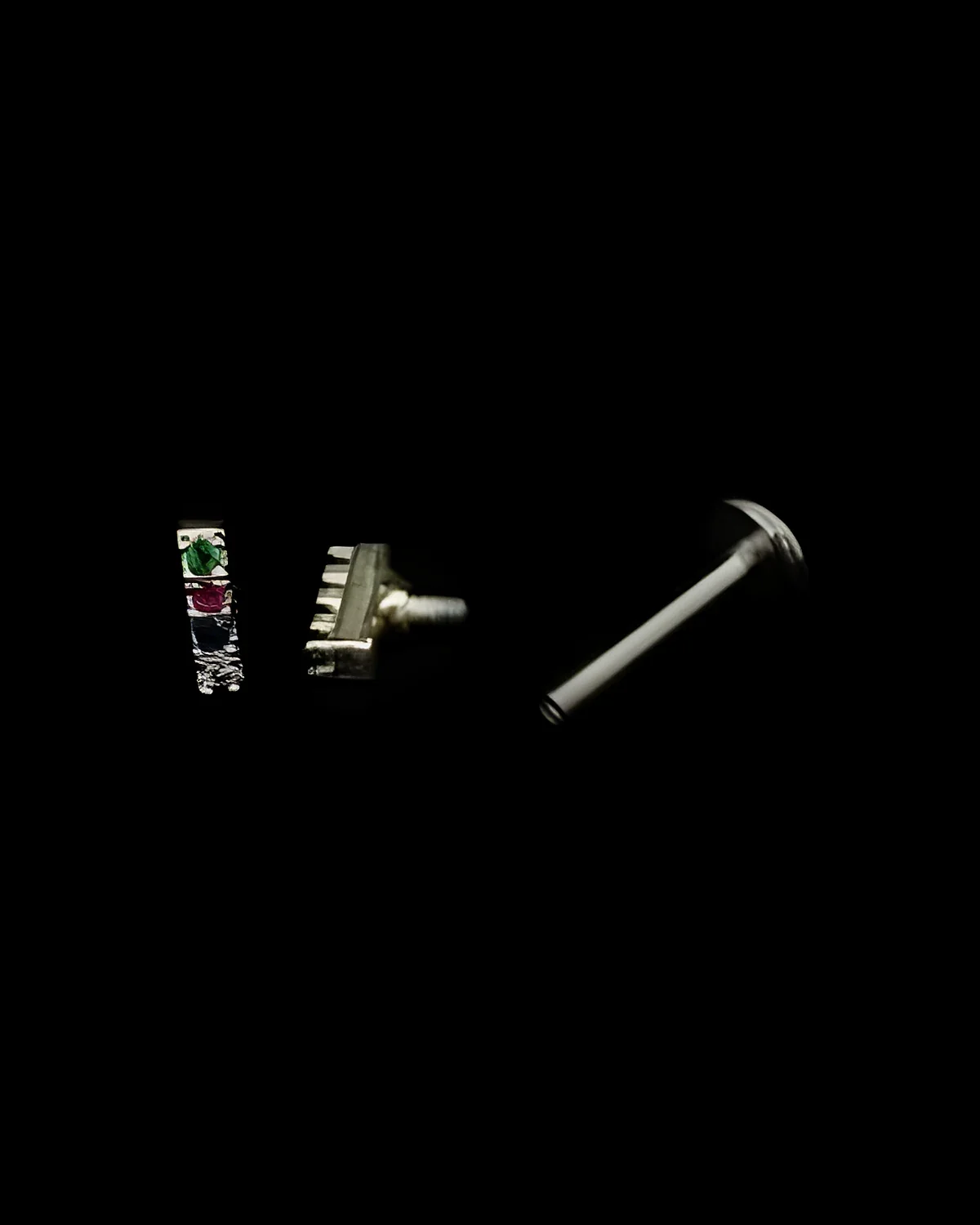 Piercing palito cravejado coloridas