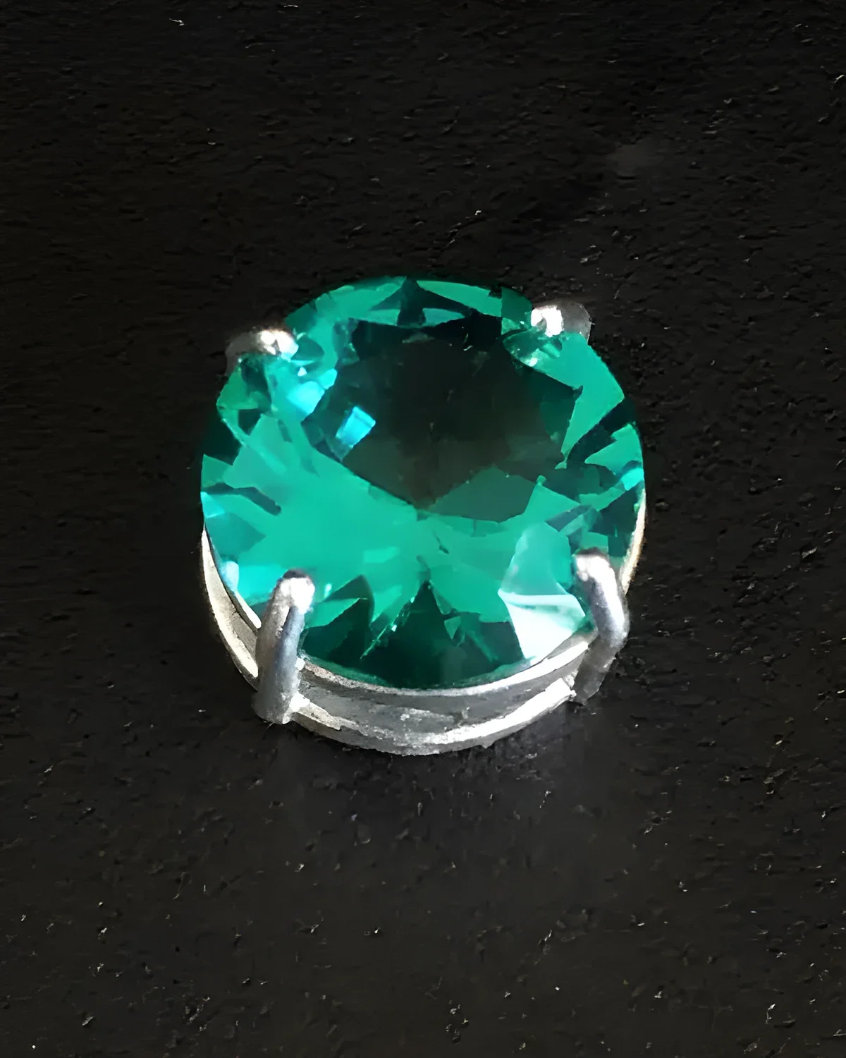 Pingente redondo zircônia 10 mm prata