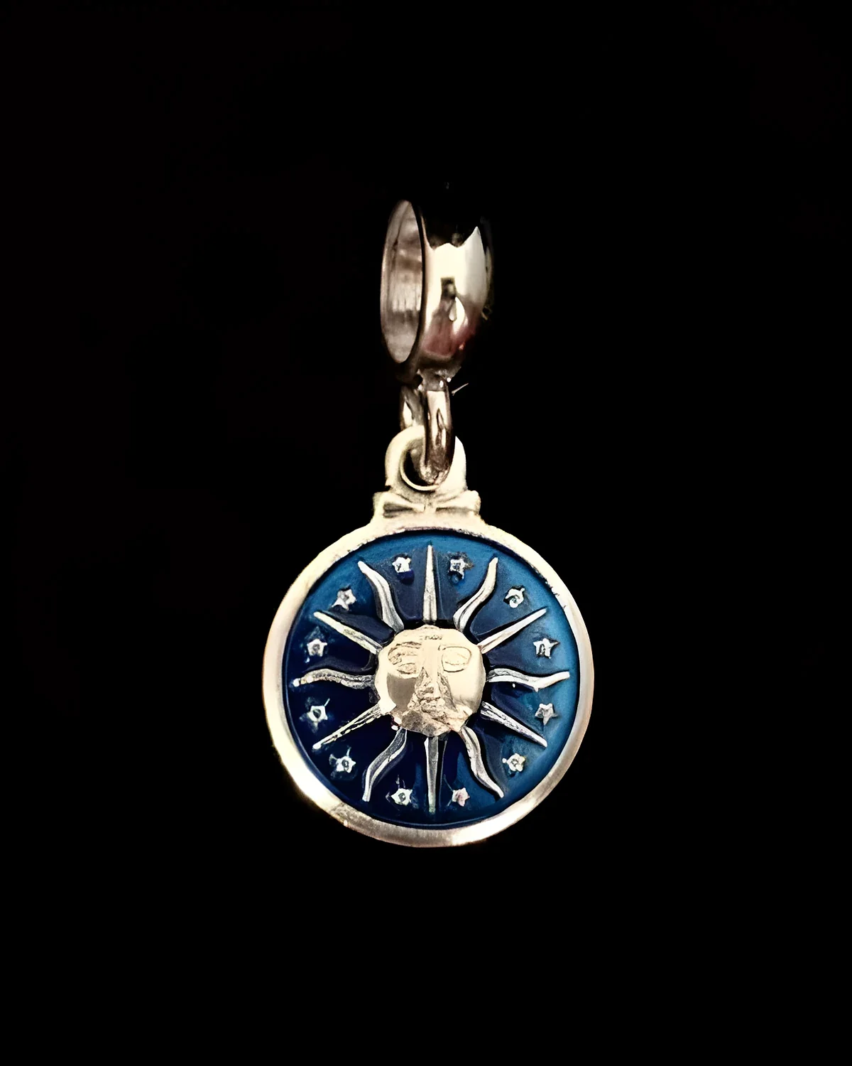 Berloque sol / estrelas esmaltado