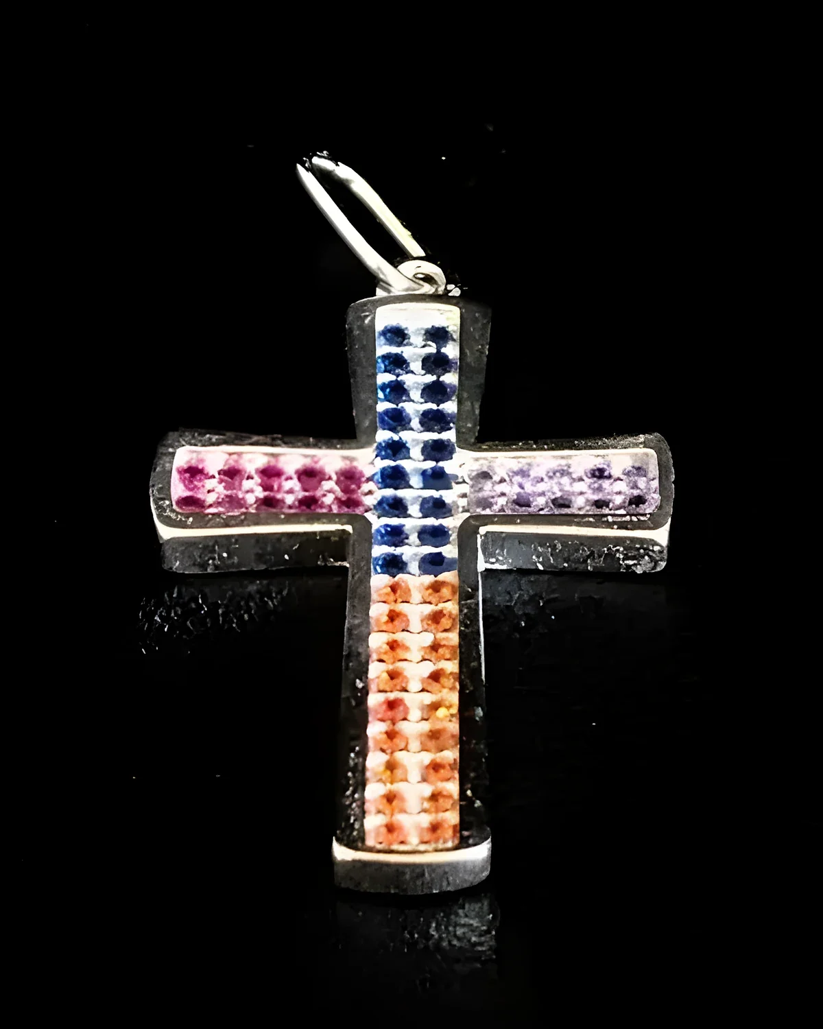 Pingente cruz 2,3 cm com 56 zircônia