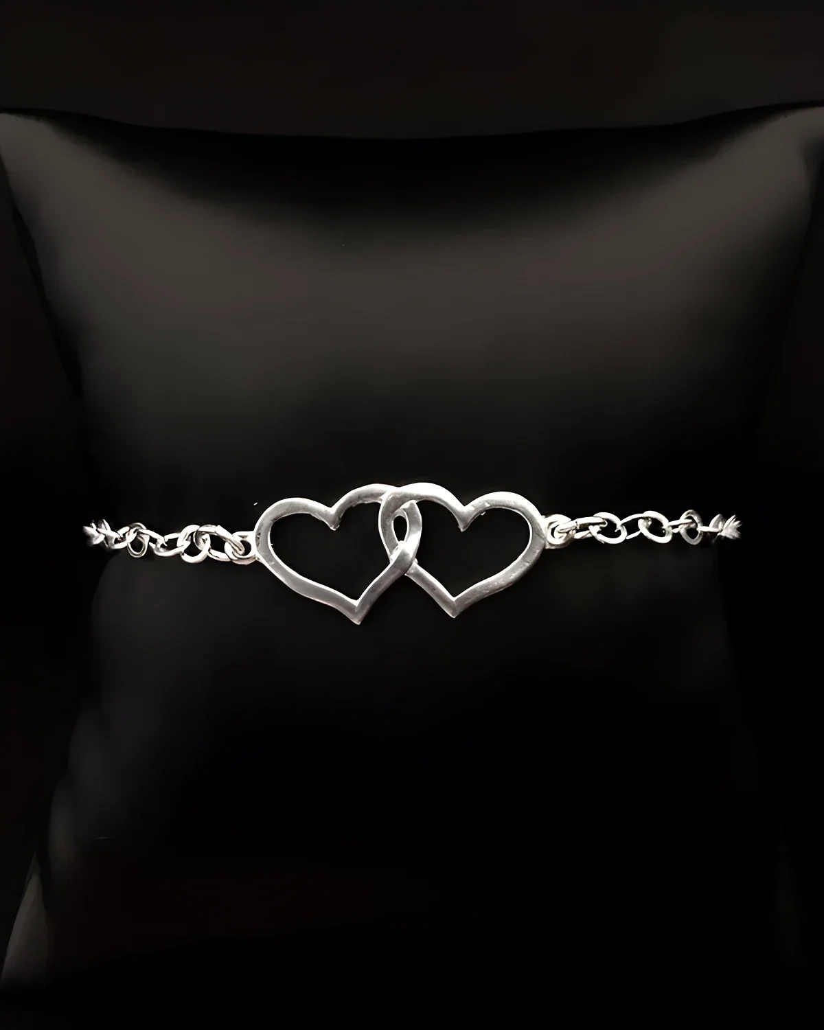 Pulseira elos com 2 corações entrelados