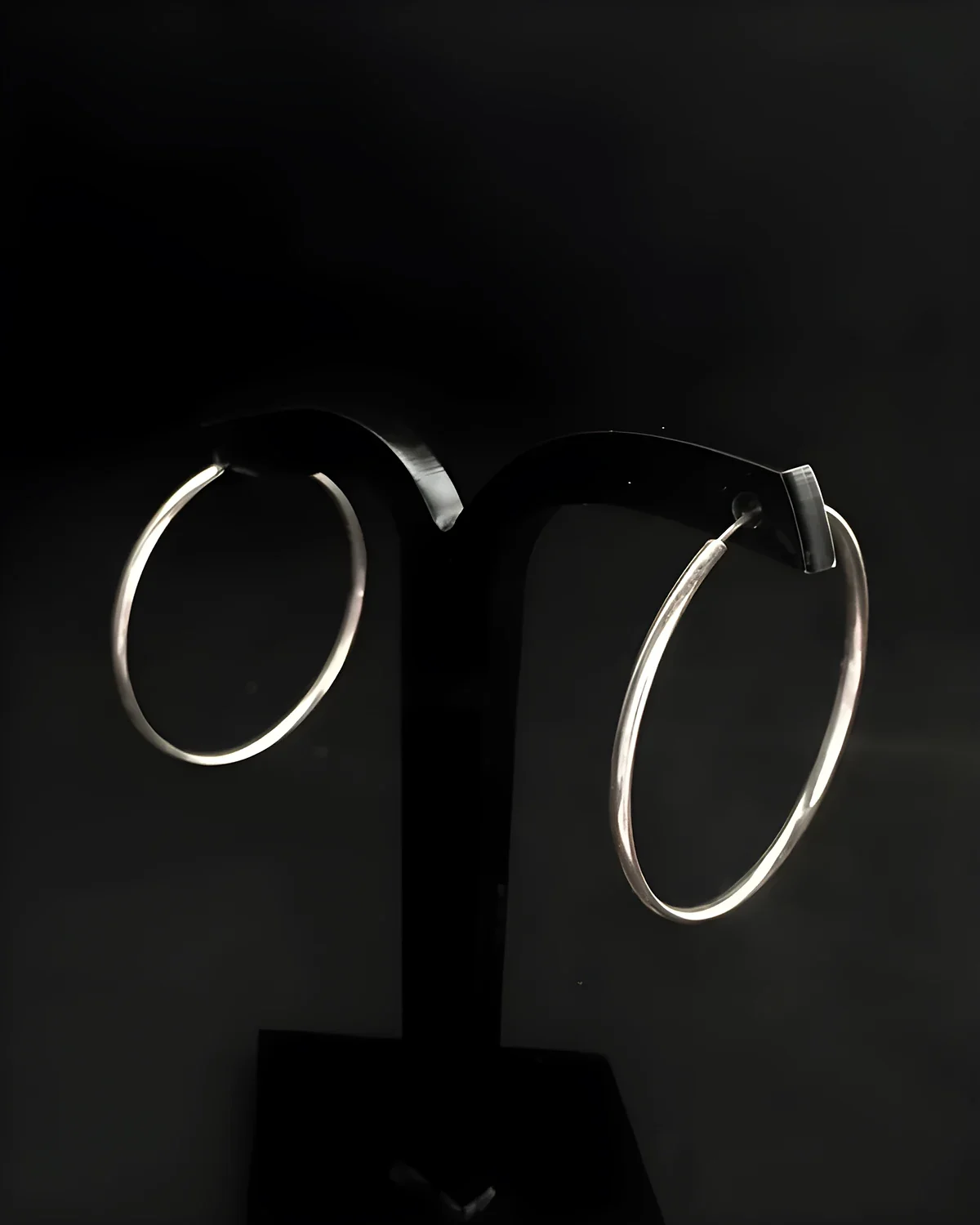 Brinco argola meia cana 3,5 cm