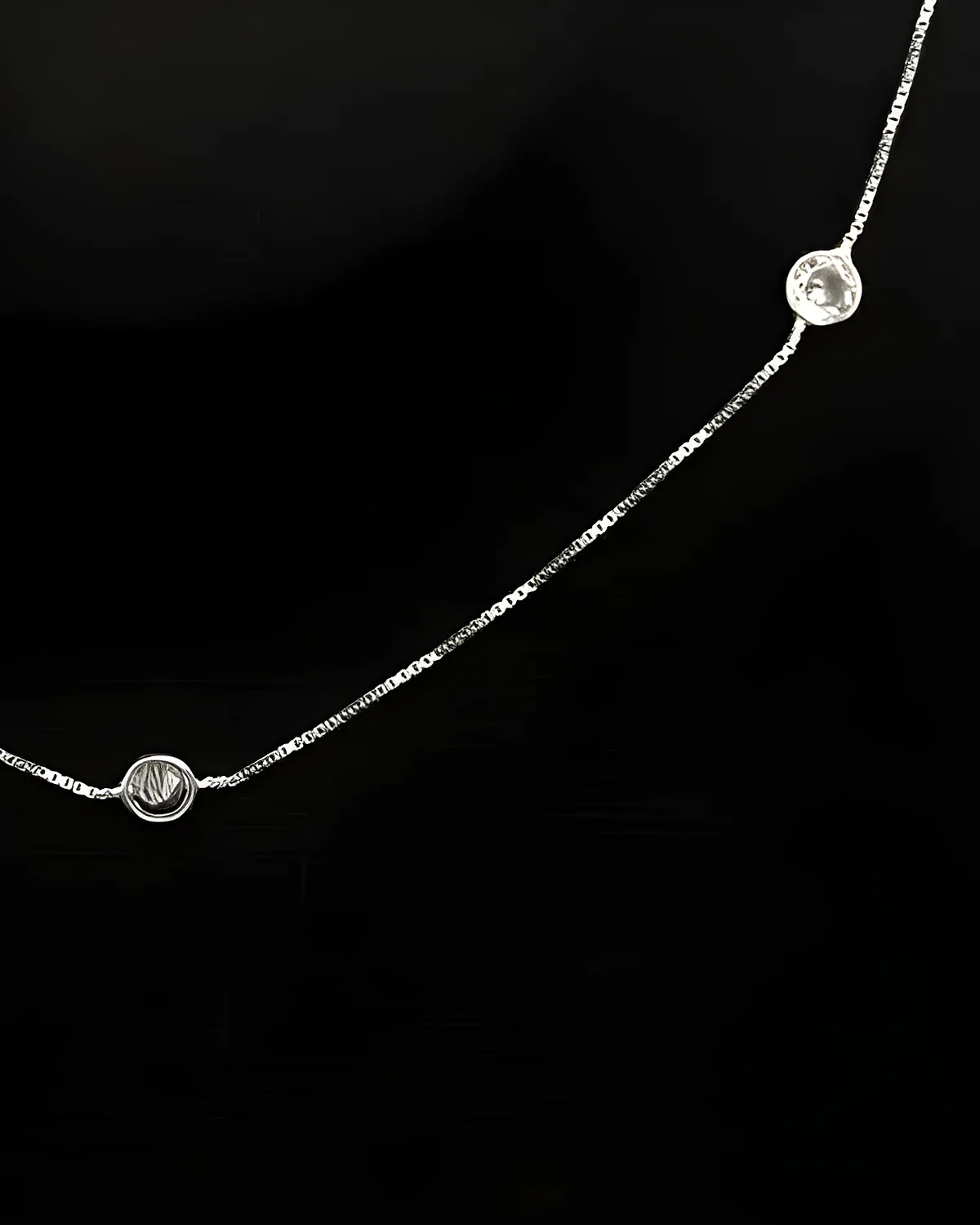 Gargantilha choker veneziana com zircônia